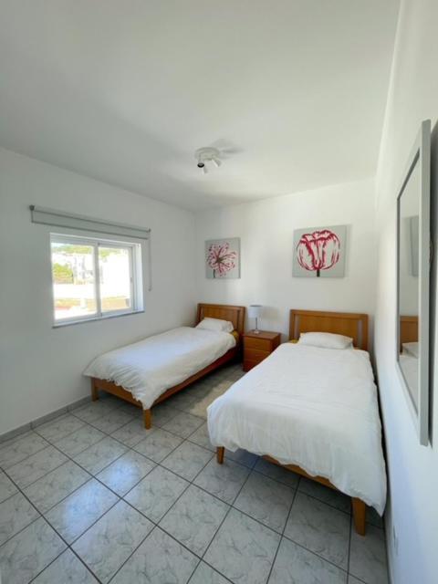 Linha D Agua - Ap Apartment Salema Bagian luar foto