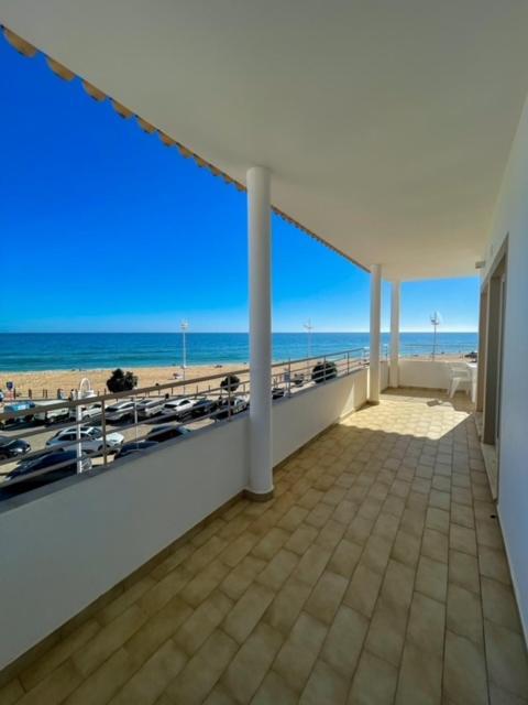 Linha D Agua - Ap Apartment Salema Bagian luar foto