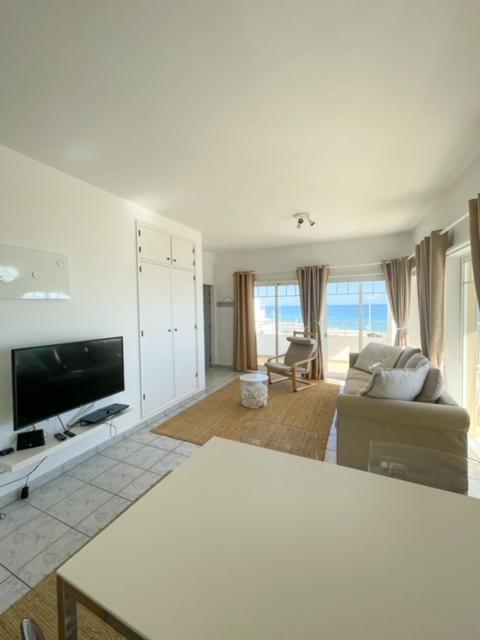 Linha D Agua - Ap Apartment Salema Bagian luar foto