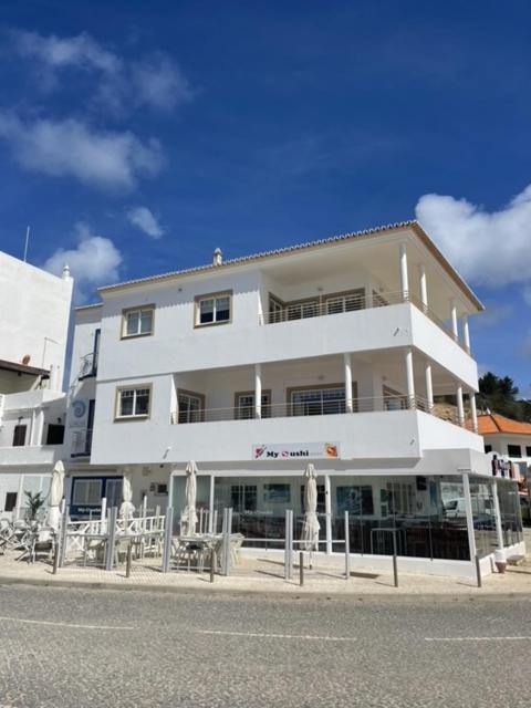 Linha D Agua - Ap Apartment Salema Bagian luar foto
